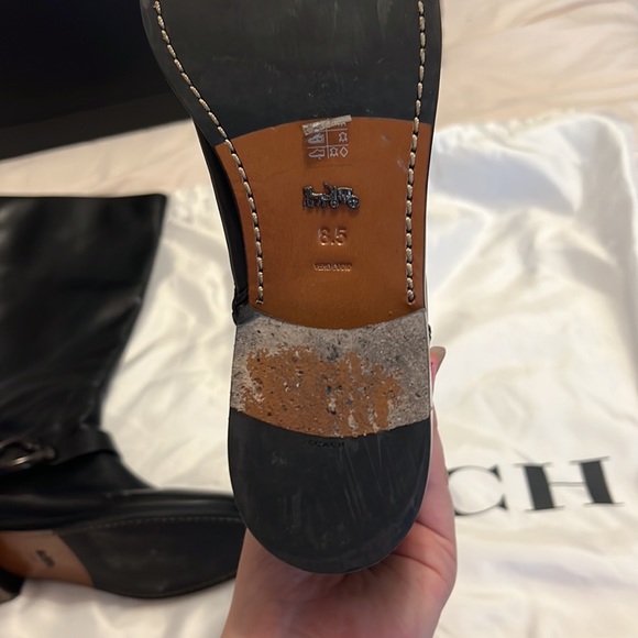 Mid calf length COACH boots - Picture 9 of 11